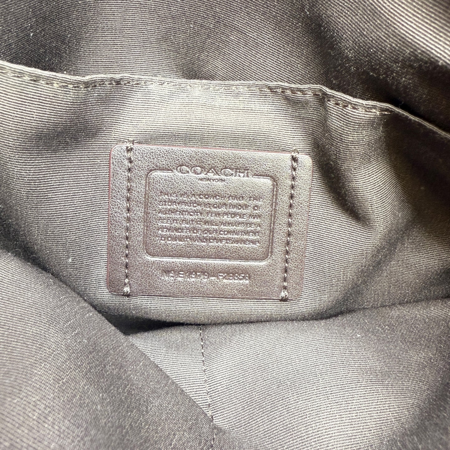 Outline Signature JacquardZip Tote Designer By Coach, Size: Medium
