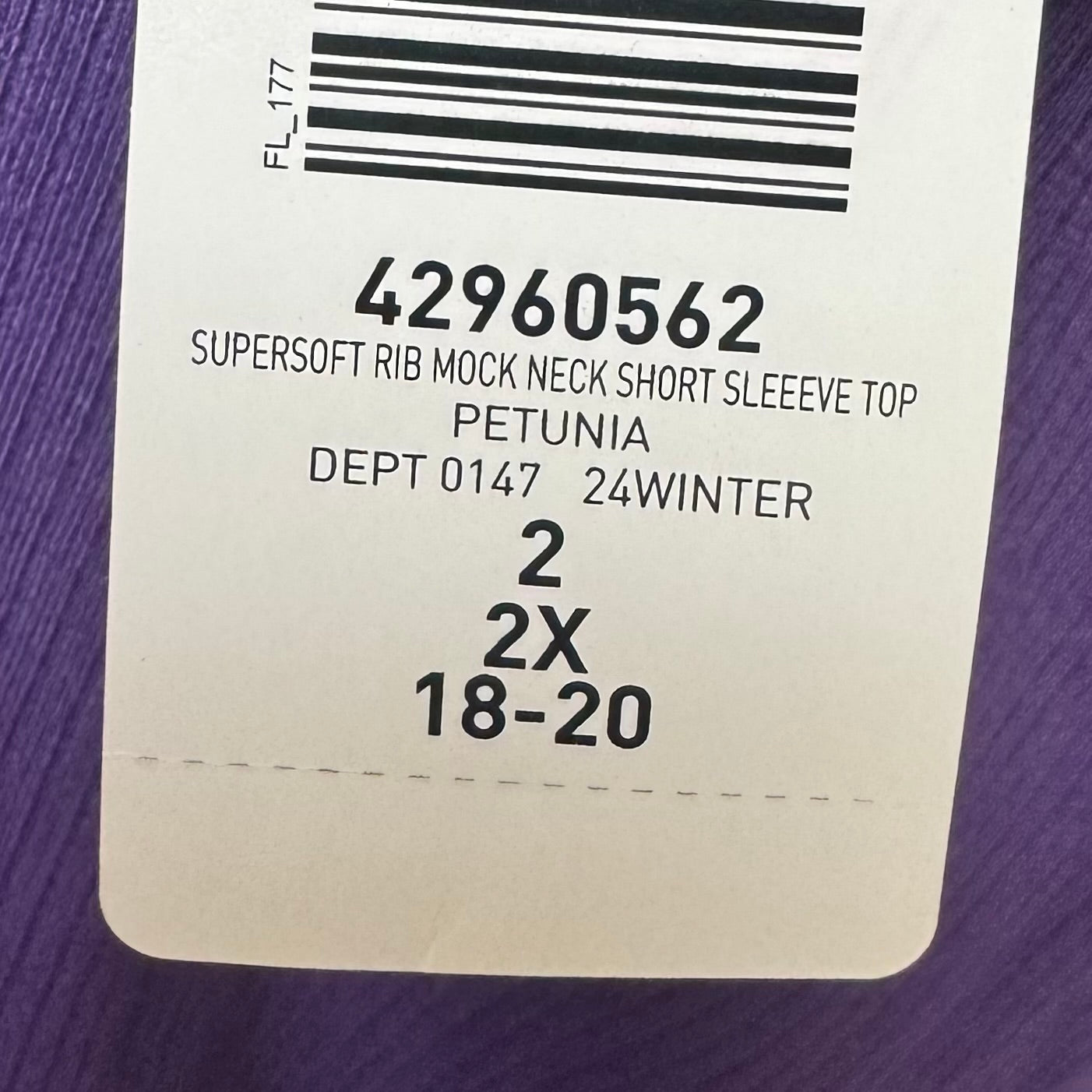 Super soft Ribbed Mock Neck Short Sleeve Top By Torrid In Petunia, Size: 2x