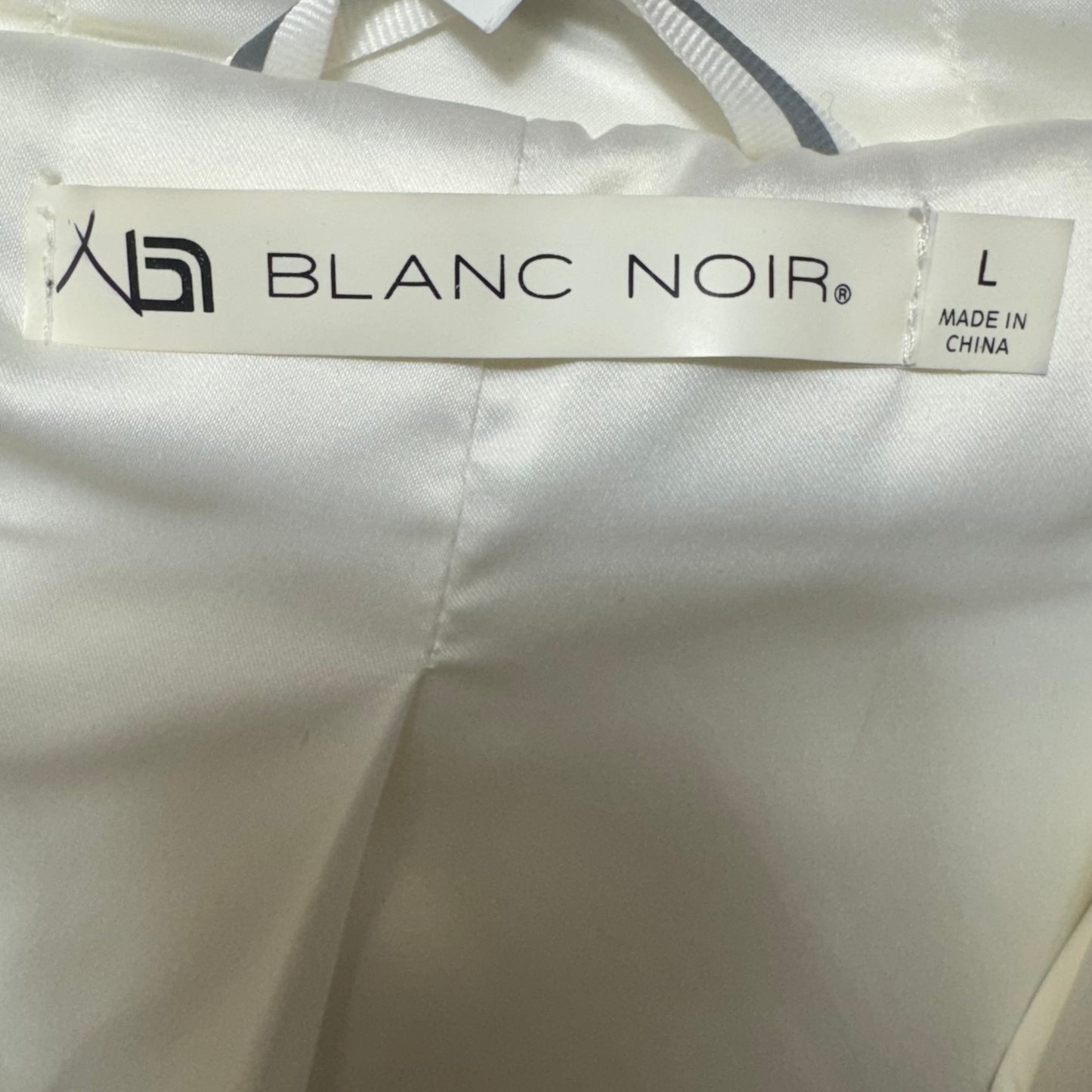 Hooded Jacket Faux Fur & Sherpa By Blanc Noir In White, Size: L