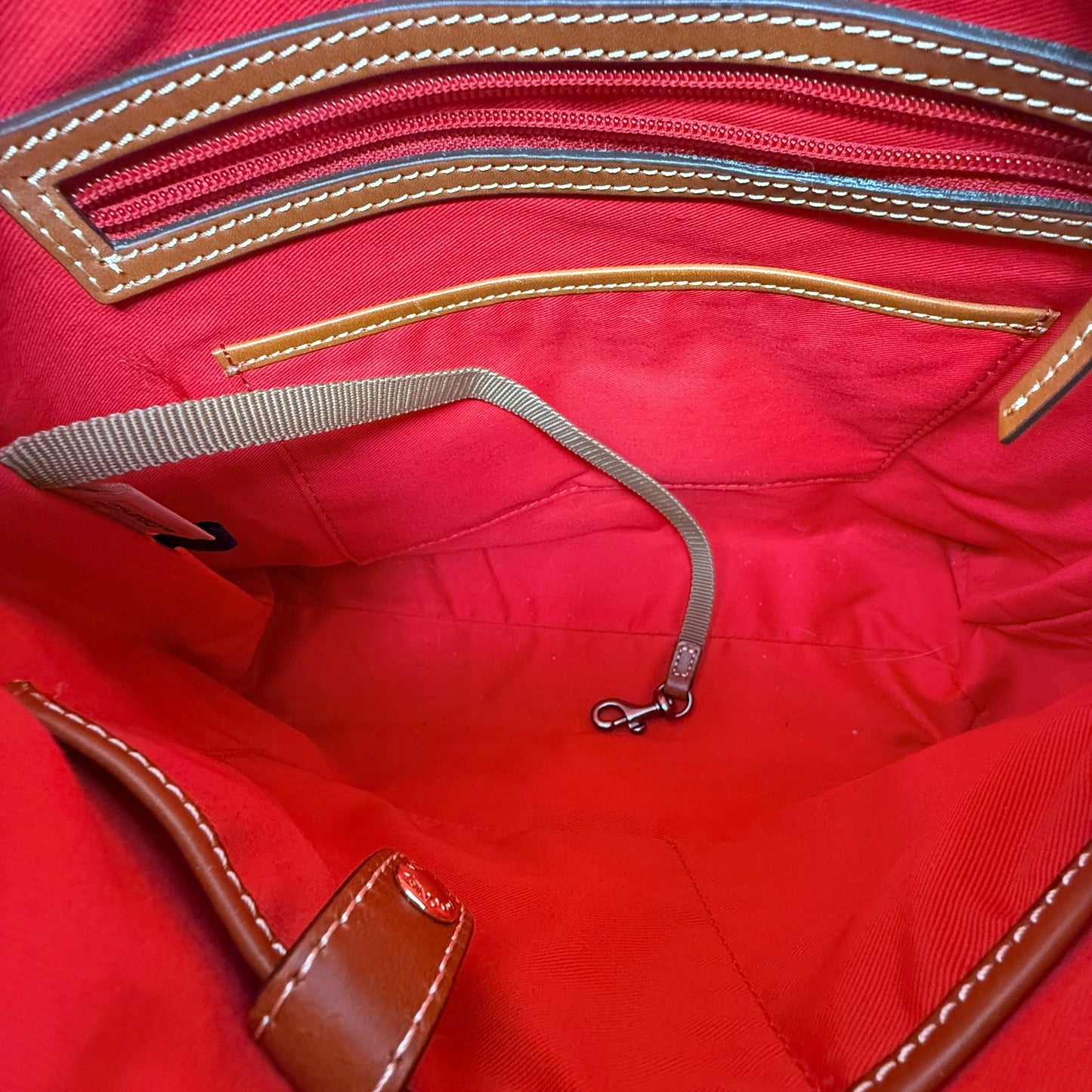 Pebble Grain Hobo Designer By Dooney And Bourke, Size: Medium
