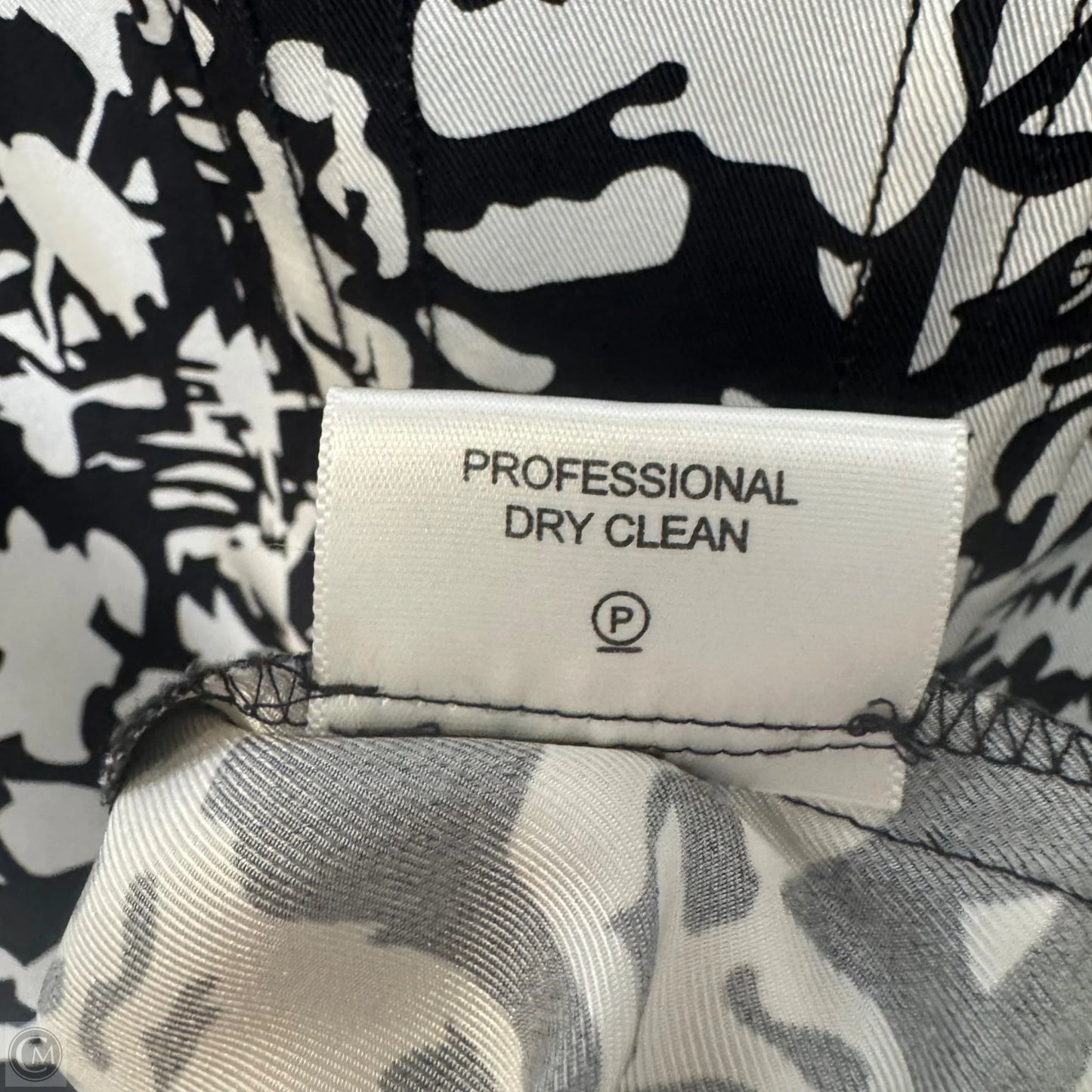 Silk Top Sleeveless Designer By Tory Burch In Black & White, Size: 8