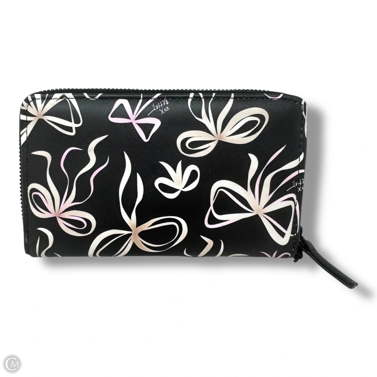 XO Zip Around Long Wallet Wristlet
By Betsey Johnson, Size: Medium