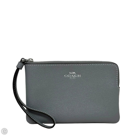 Corner Zip Wristlet Designer By Coach, Size: Small