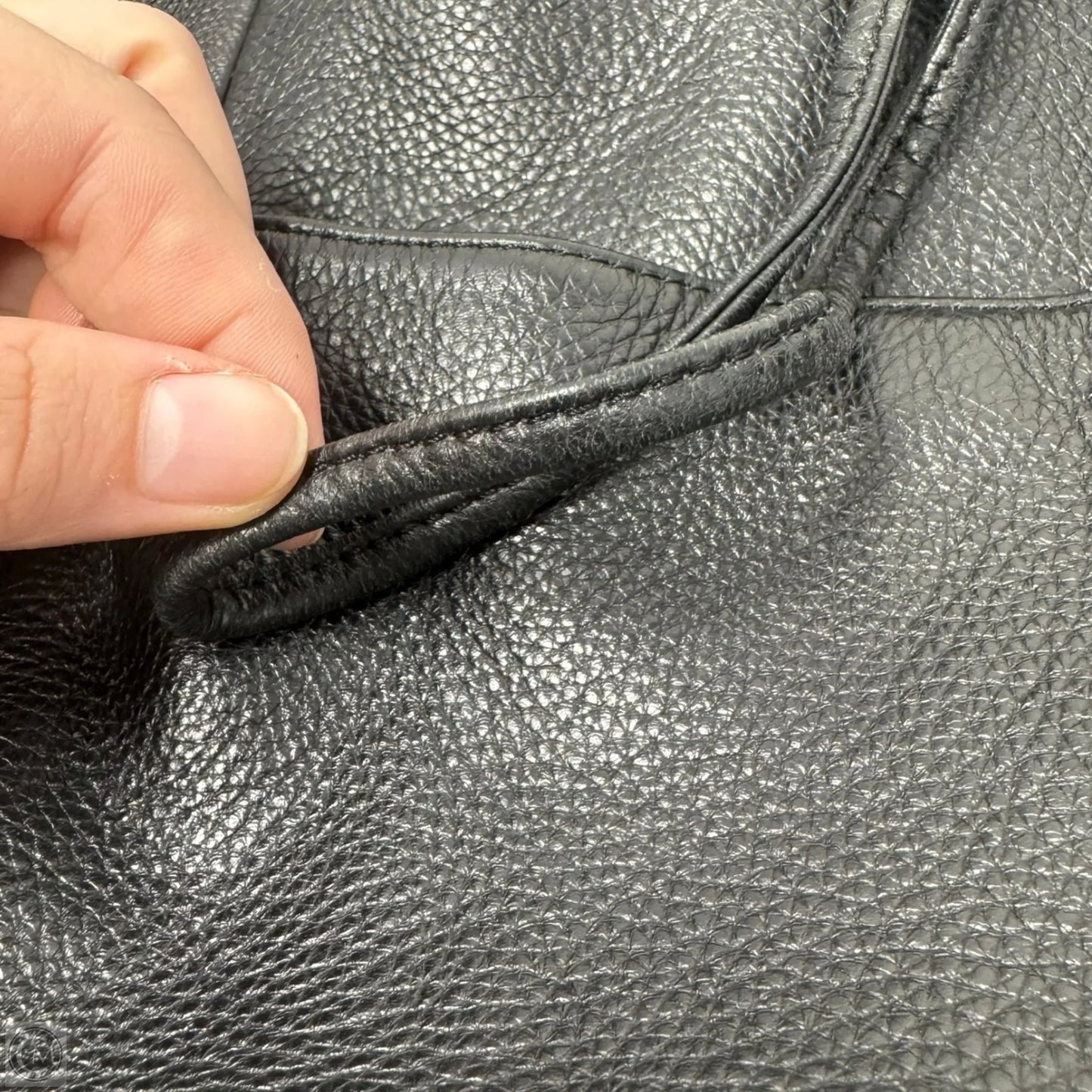 Drawstring Shoulder Handbag Designer By Coach, Size: Medium