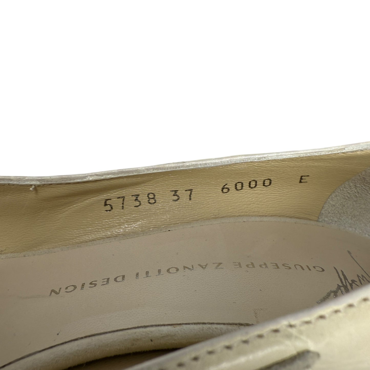 Vintage Vicini Croc Embossed Lace Detail Cutout Stiletto Pumps Designer By Giuseppe Zanotti In Cream, Size: 7