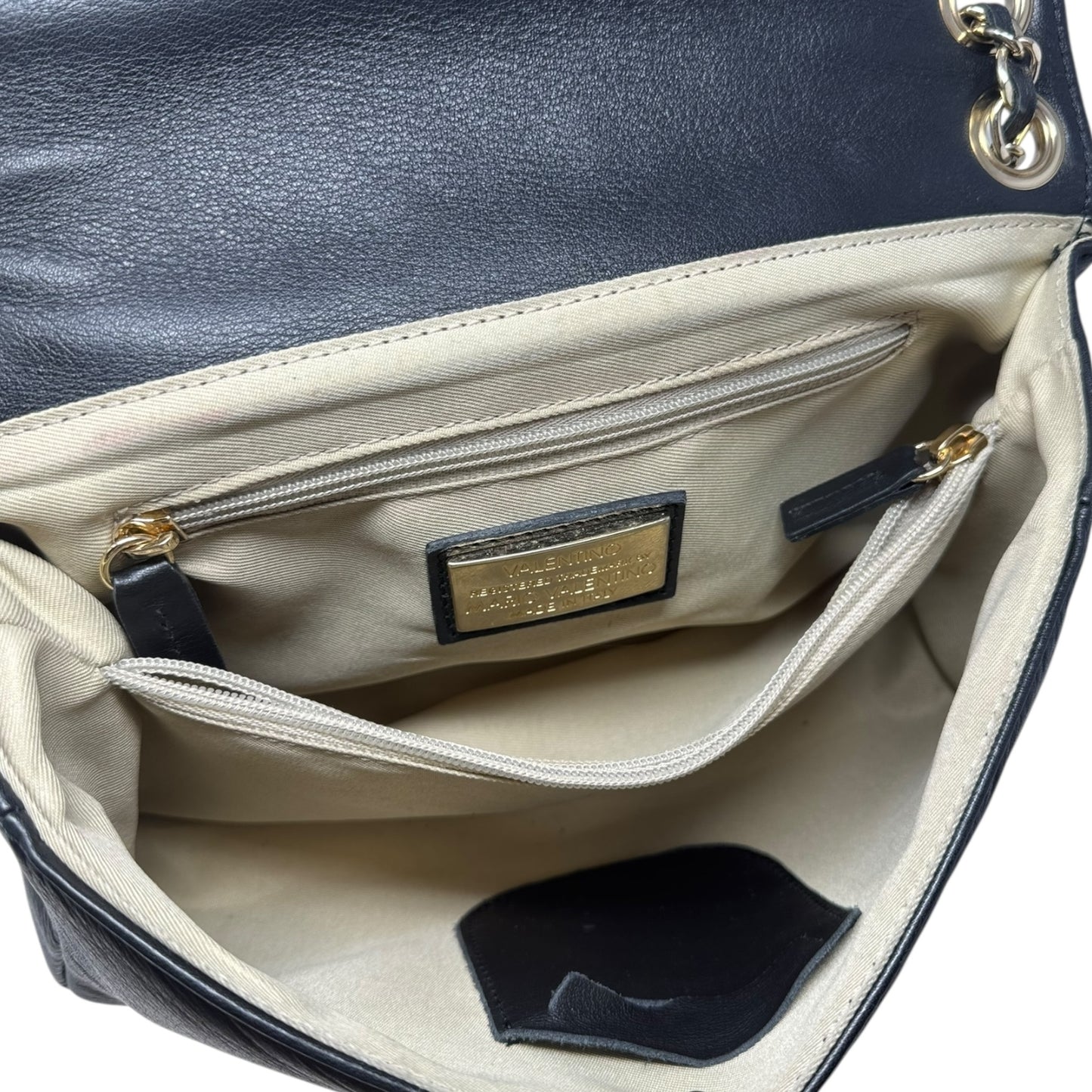 Alice Diamond Flap Quilted Leather Shoulder Bag Designer By Valentino By Mario Valentino Size: Medium