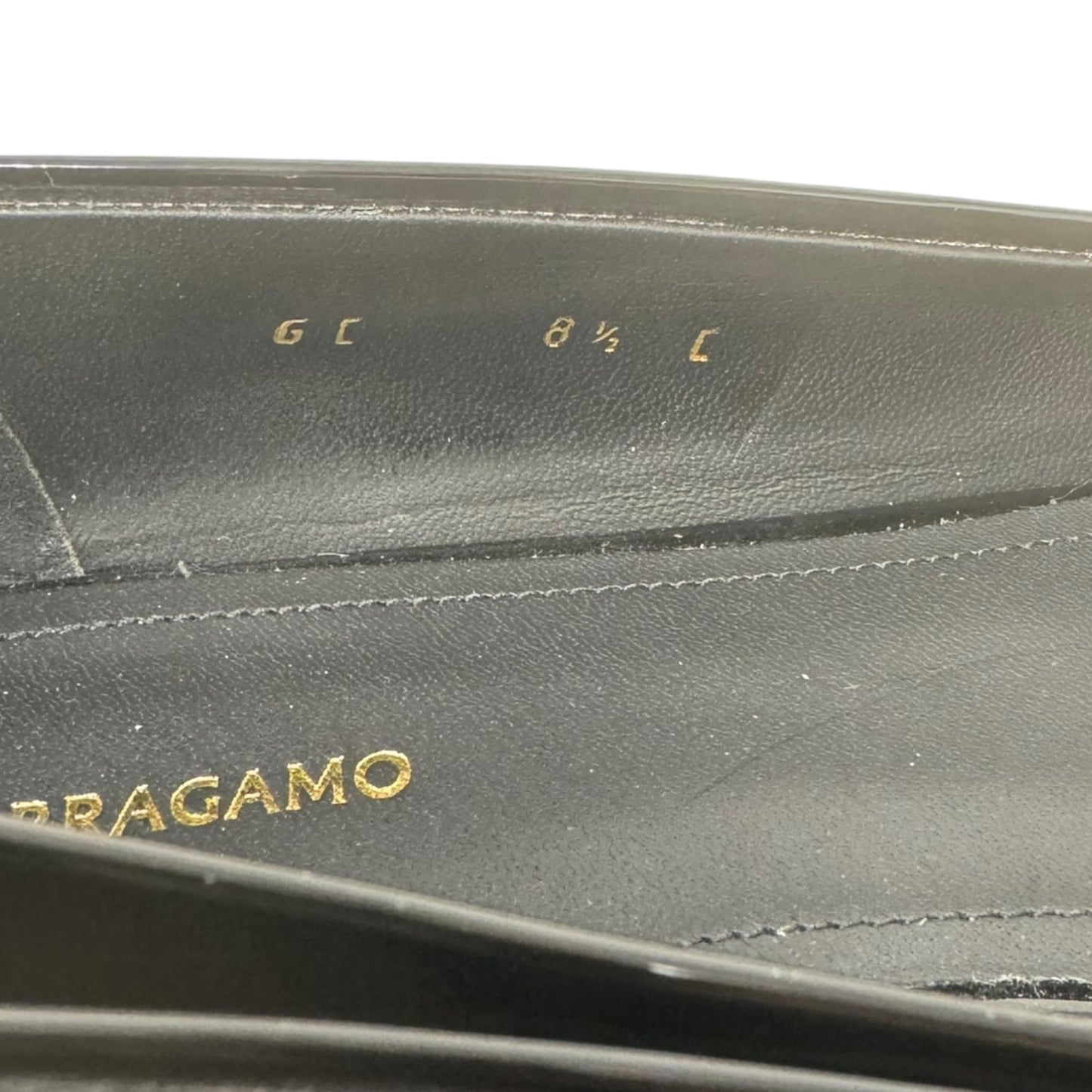 Annie Patent Flats Shoes Luxury Designer By Ferragamo In Black, Size: 8.5