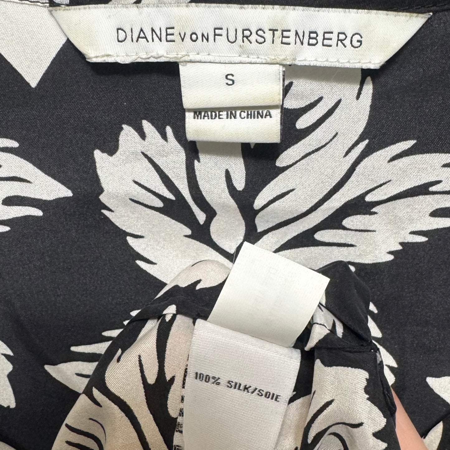 Adria Silk Blouse Designer By Diane Von Furstenberg In Black & White, Size: S