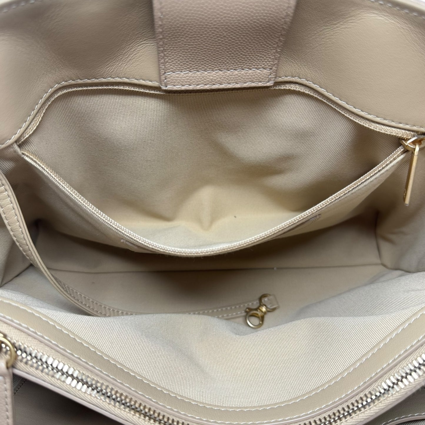 RARE 24S Coco Shiny Caviar Quilted Chain Top Handle Shopping Bag Luxury Designer By Chanel, Size: Medium