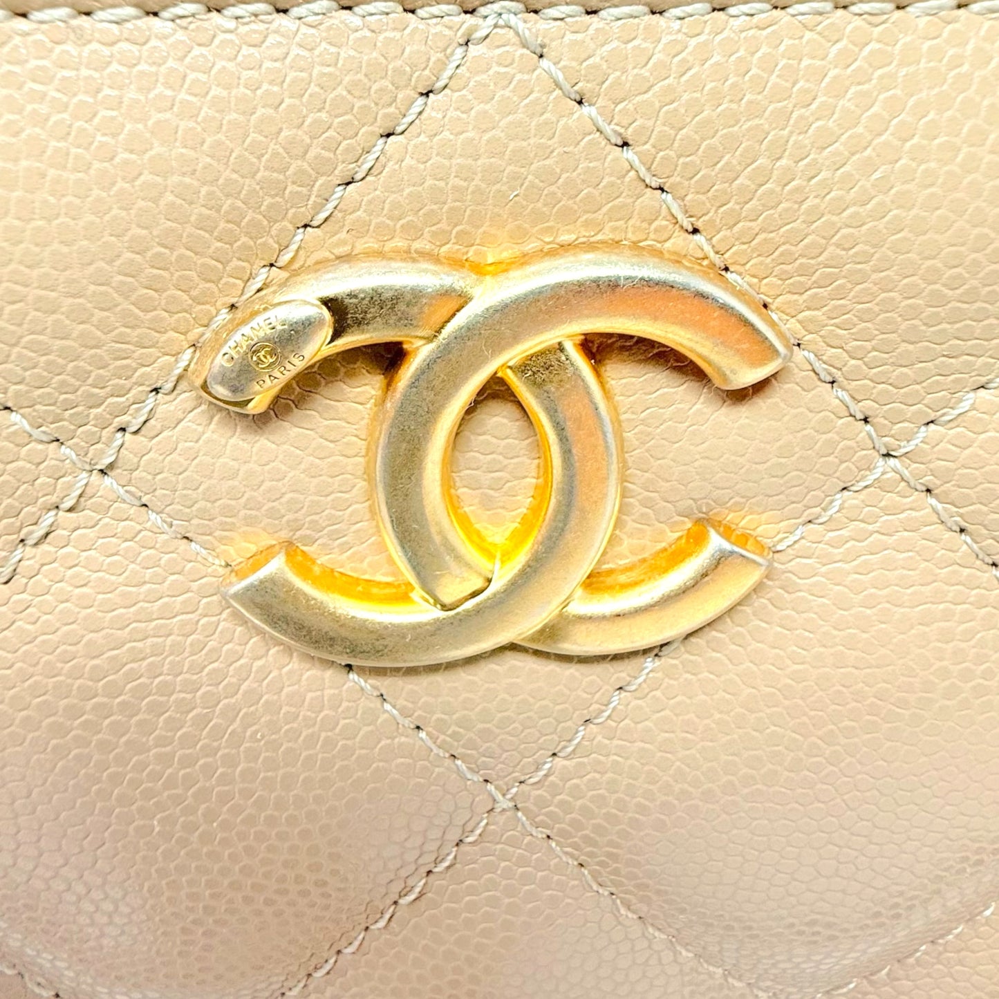 RARE 24S Coco Shiny Caviar Quilted Chain Top Handle Shopping Bag Luxury Designer By Chanel, Size: Medium