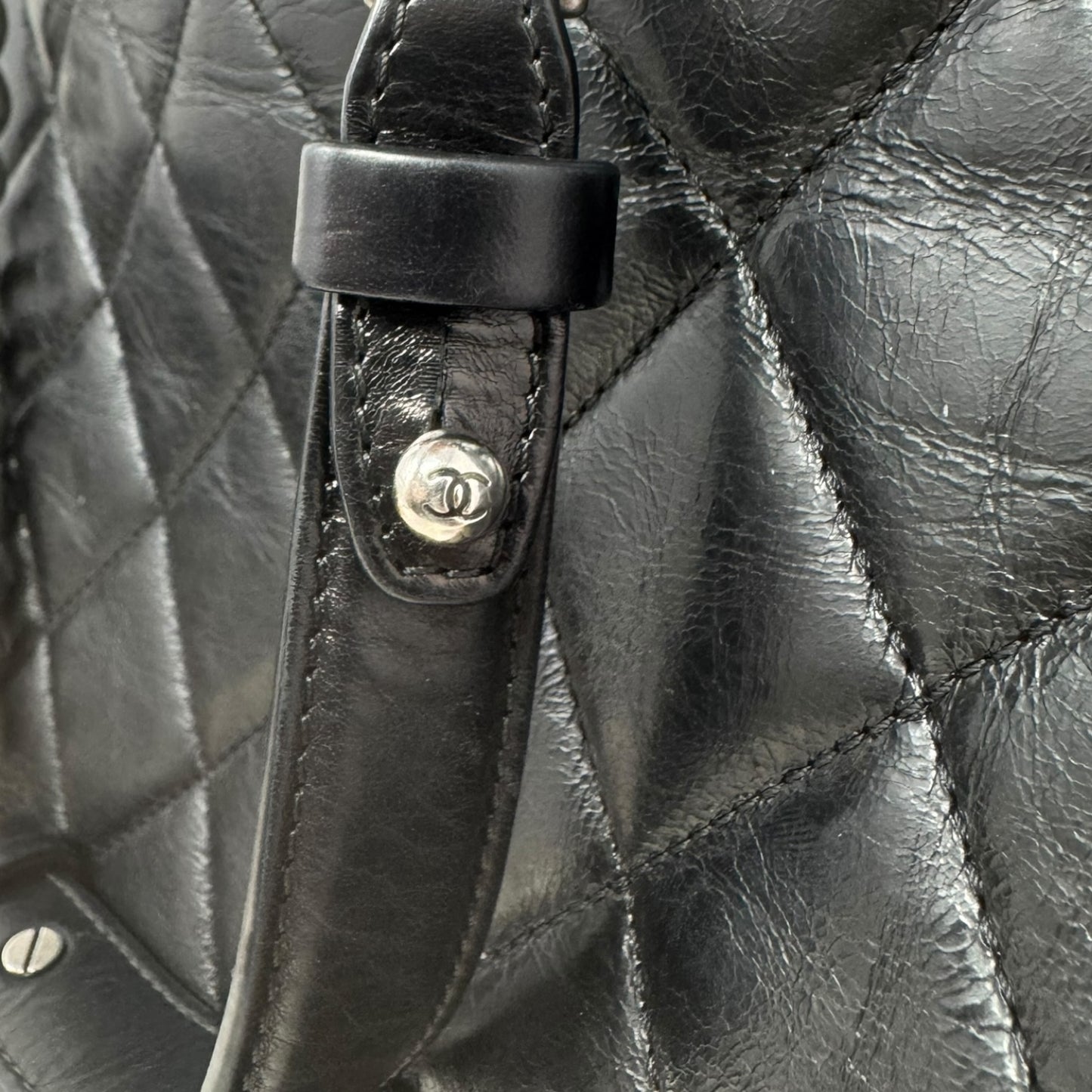 Boy Quilted Shopper Shoulder Handbag Luxury Designer By Chanel, Size: Medium