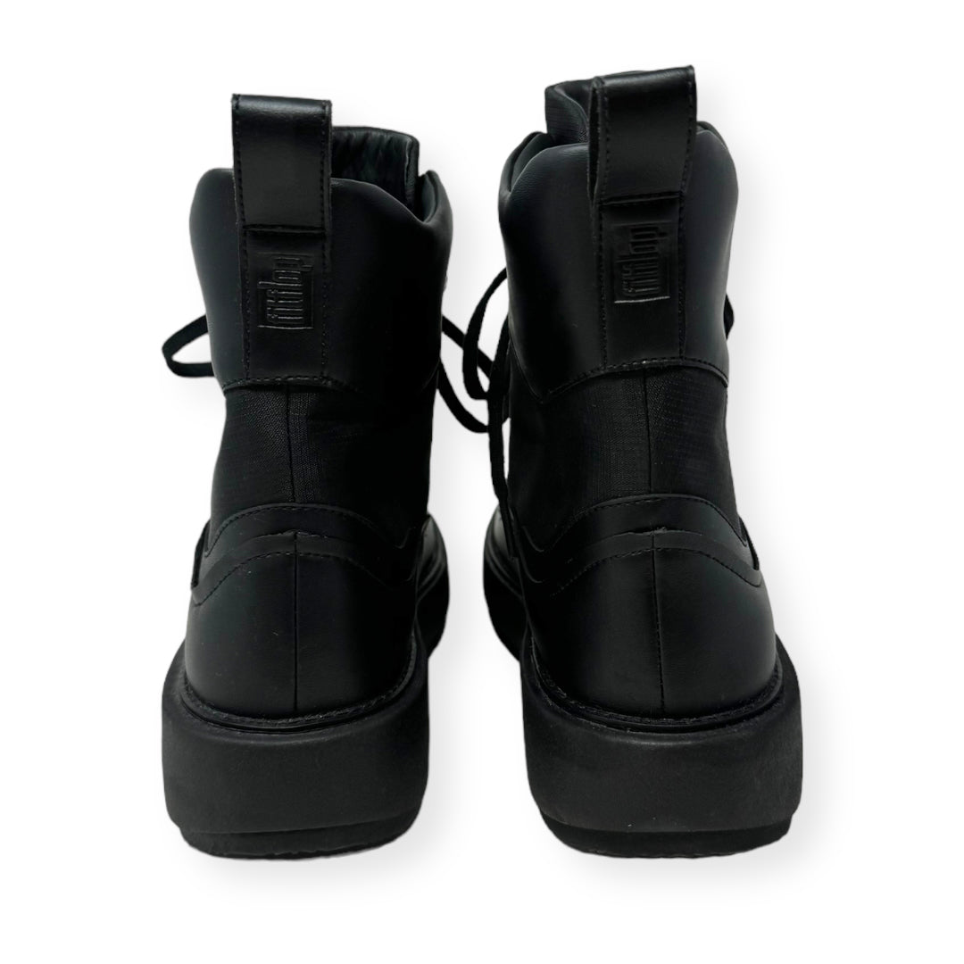 Boots Ankle Flats By Fitflop Size: 7