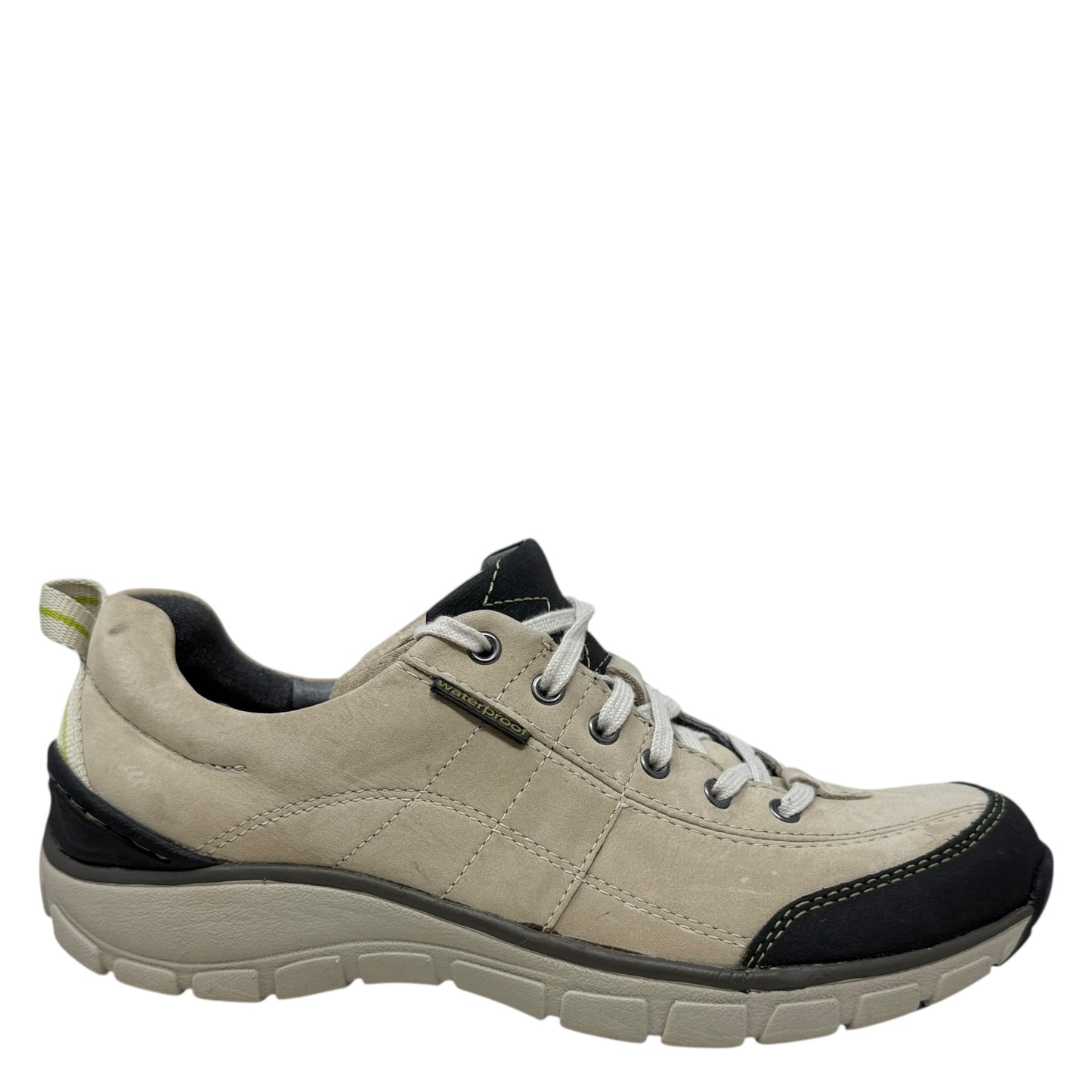 Shoes Athletic By Clarks In Cream, Size: 7
