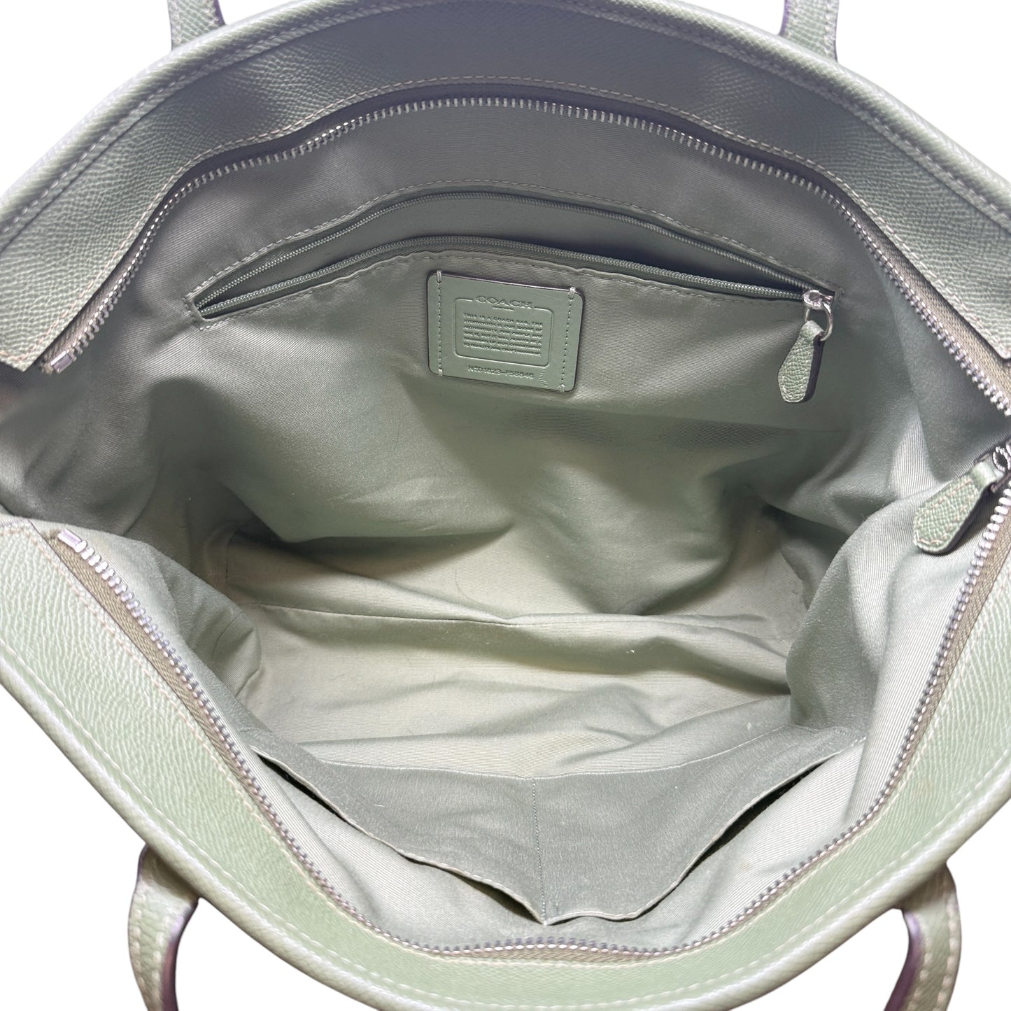 City Zip Tote In Crossgrain Leather Designer By Coach, Size: Medium