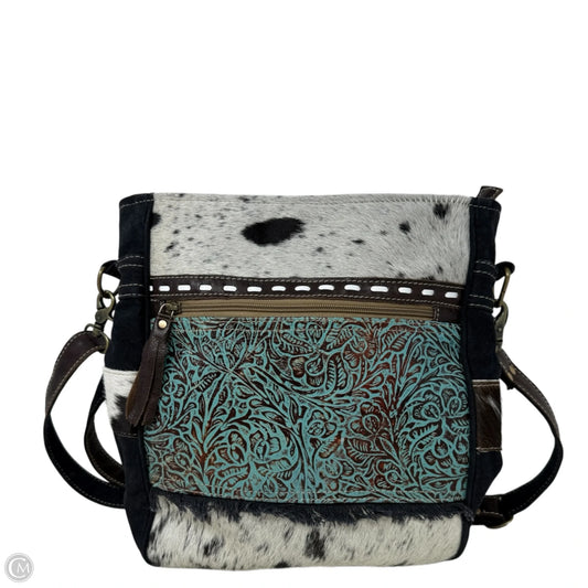 Forest Sky Shoulder Bag By Myra, Size: Medium