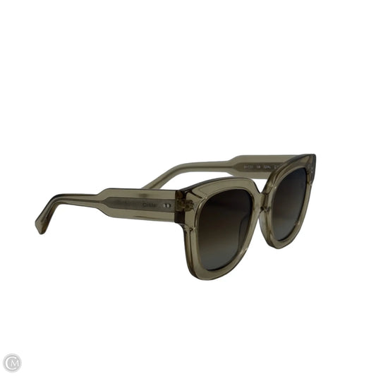 D Shaped 08 Ecru Sunglasses By Chimi