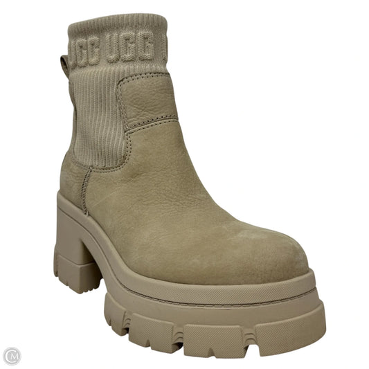 Brooklyn Chelsea Boots By Ugg In Tan, Size: 6