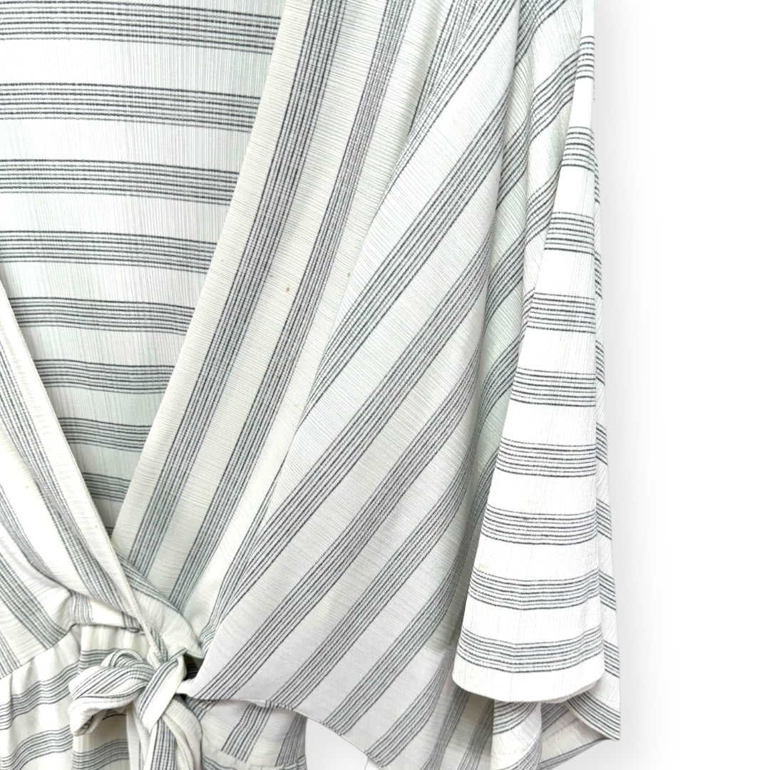 Striped Pattern Top Short Sleeve Club Monaco, Size S