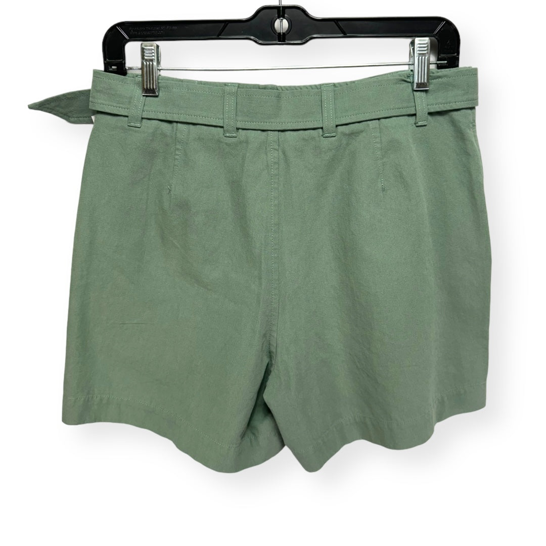 Green Shorts Lilla P, Size 4