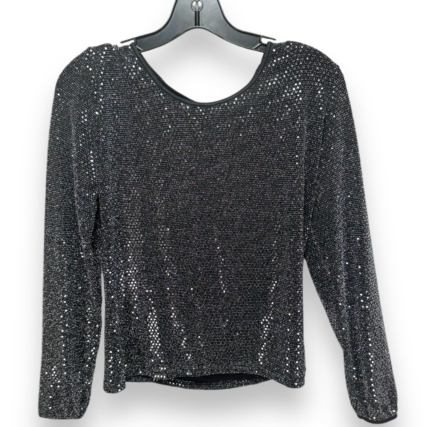 Top Long Sleeve By Unbranded In Silver, Size: M