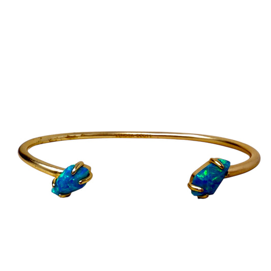 Jackson Pinch Bracelet in Marine Kyocera Opal By Kendra Scott