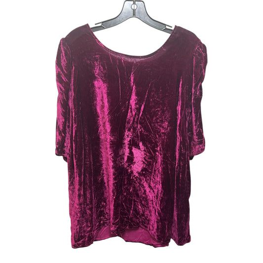 Velvet Top Short Sleeve By Torrid  Size: 3x