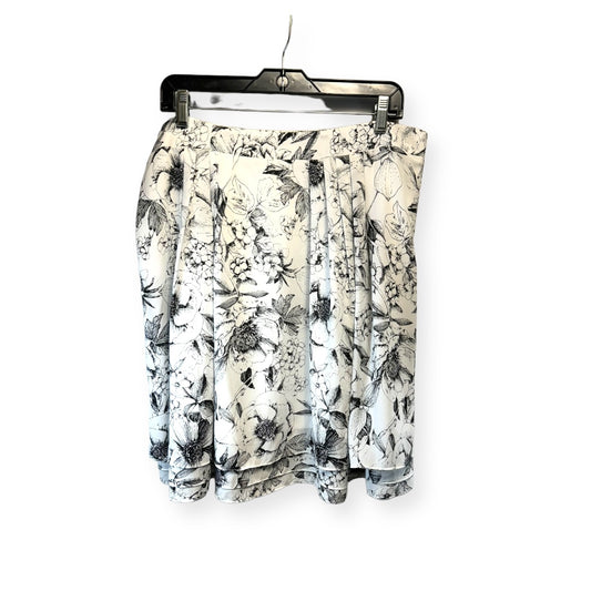 Black & White Skirt Designer Karl Lagerfeld, Size 14