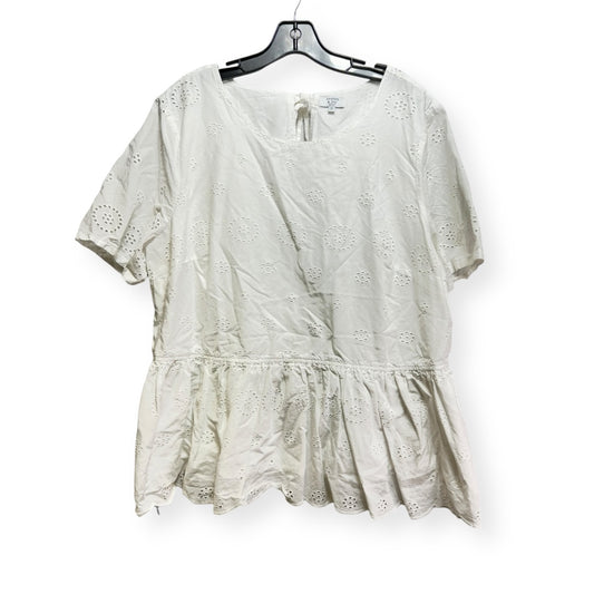 Eyelet Top Short Sleeve By Crown And Ivy  Size: 2x