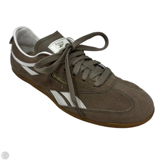Shoes Sneakers By Reebok In Tan, Size: 8.5