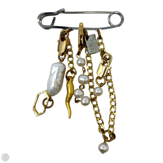 Rovaniemi Brooch By Anne-Marie Chagnon