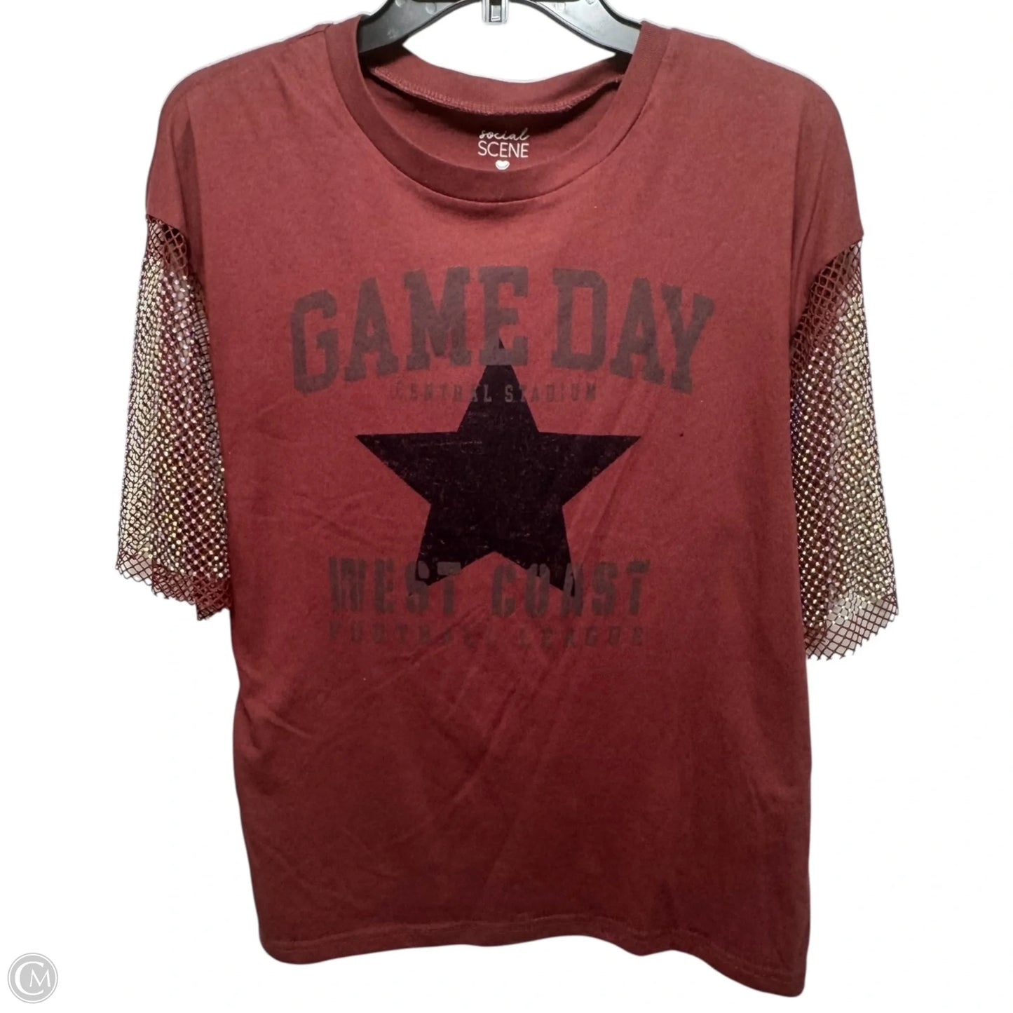 Top Short Sleeve By Social Scene In Maroon, Size: M