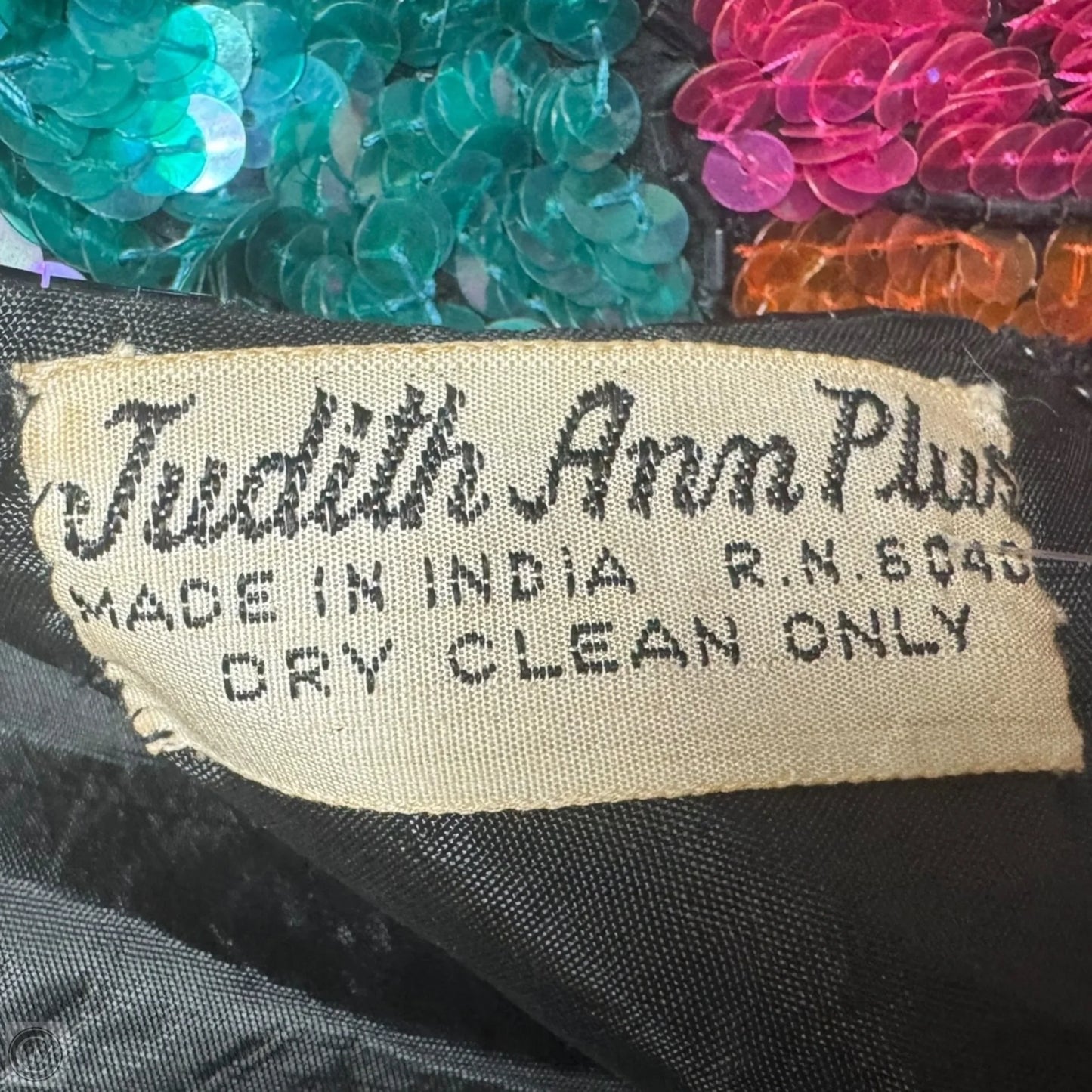 Sequin Silk Top Long Sleeve By Judith Ann Plus In Multi-colored, Size: 1X/ 16-18