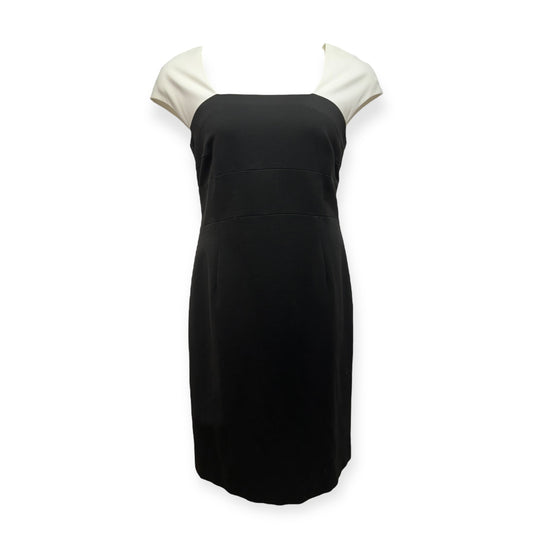 Dwalana Cap Sleeve Jersey Knit Sheath Dress Luxury Designer By Escada In Black & White, Size: US XL/EU 44