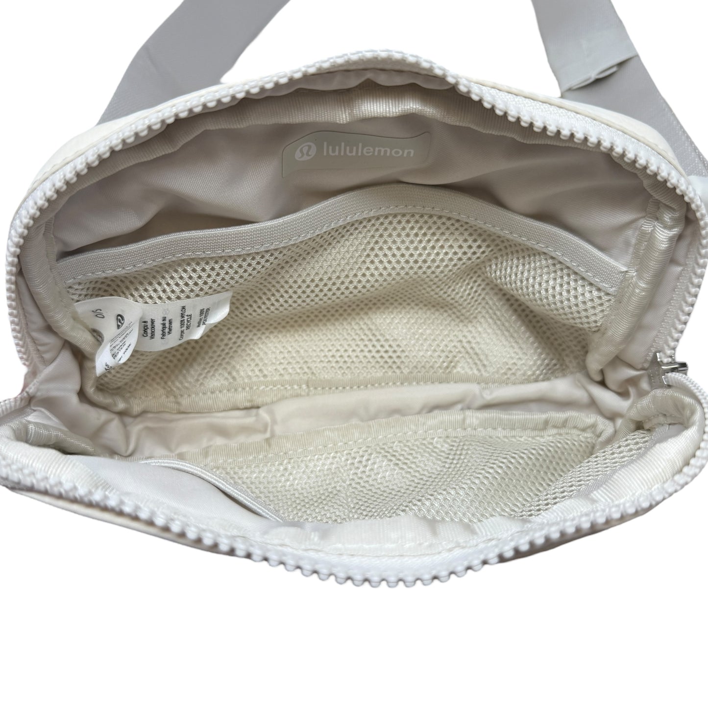 Everywhere Belt Bag By Lululemon, Size: Medium