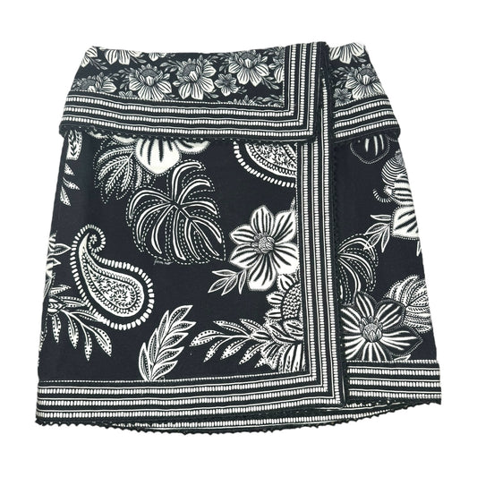 Pasley Bloom Mini Skirt By Farm Rio In Black & Cream, Size: 2