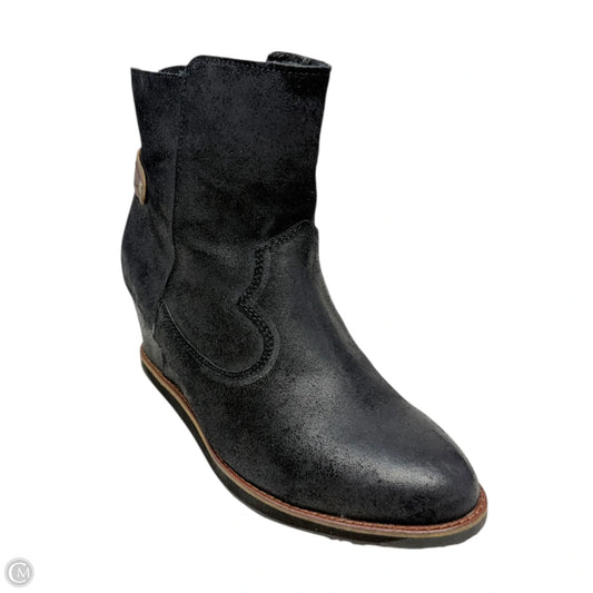 Gembrook Wedge Booties By Emu In Black, Size: 8.5