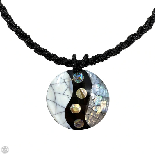 Mother Of Pearl Yin Yang Round Pendant Twisted Bead Necklace
