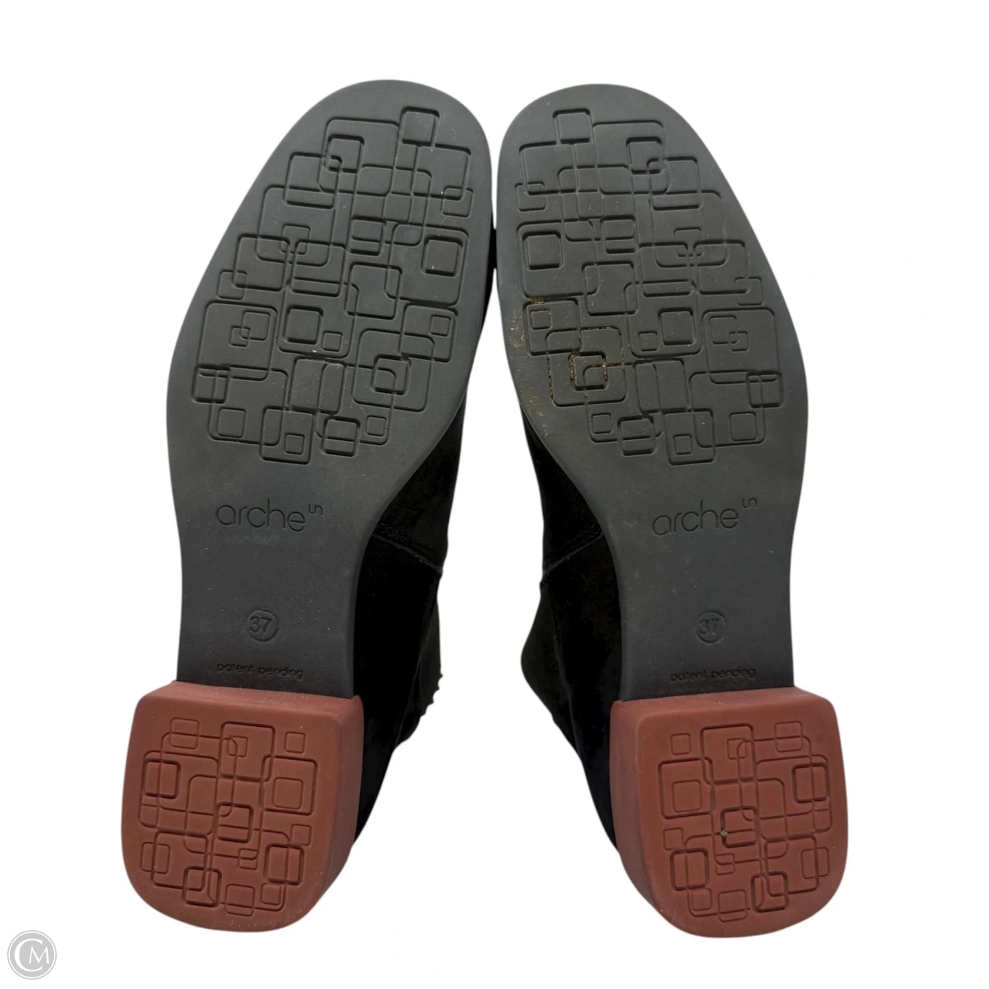 Twitic Low Ankle Chelsea Boots By Arche In Black, Size: 6