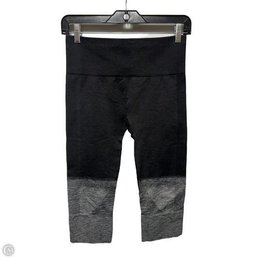 Athletic Leggings Capris By Lululemon In Black & Grey, Size: 4