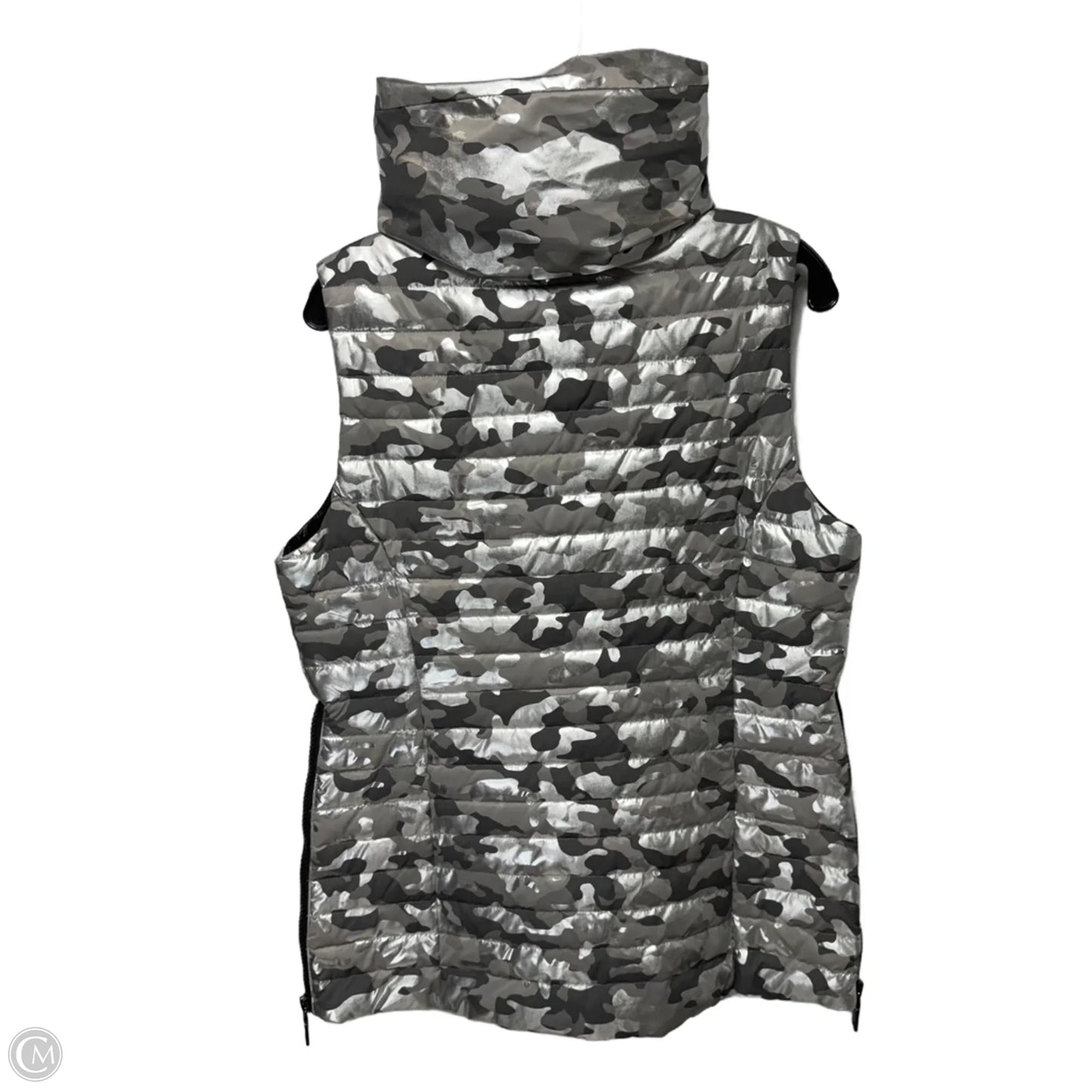 Duck Down Vest Puffer & Quilted By Think Royln In Camouflage Print, Size: M