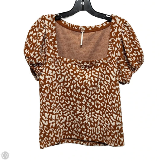 Top Short Sleeve By Free People In Animal Print, Size: L