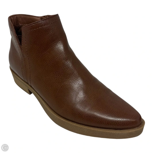 Boots Ankle Flats By Frye And Co In Brown, Size: 7
