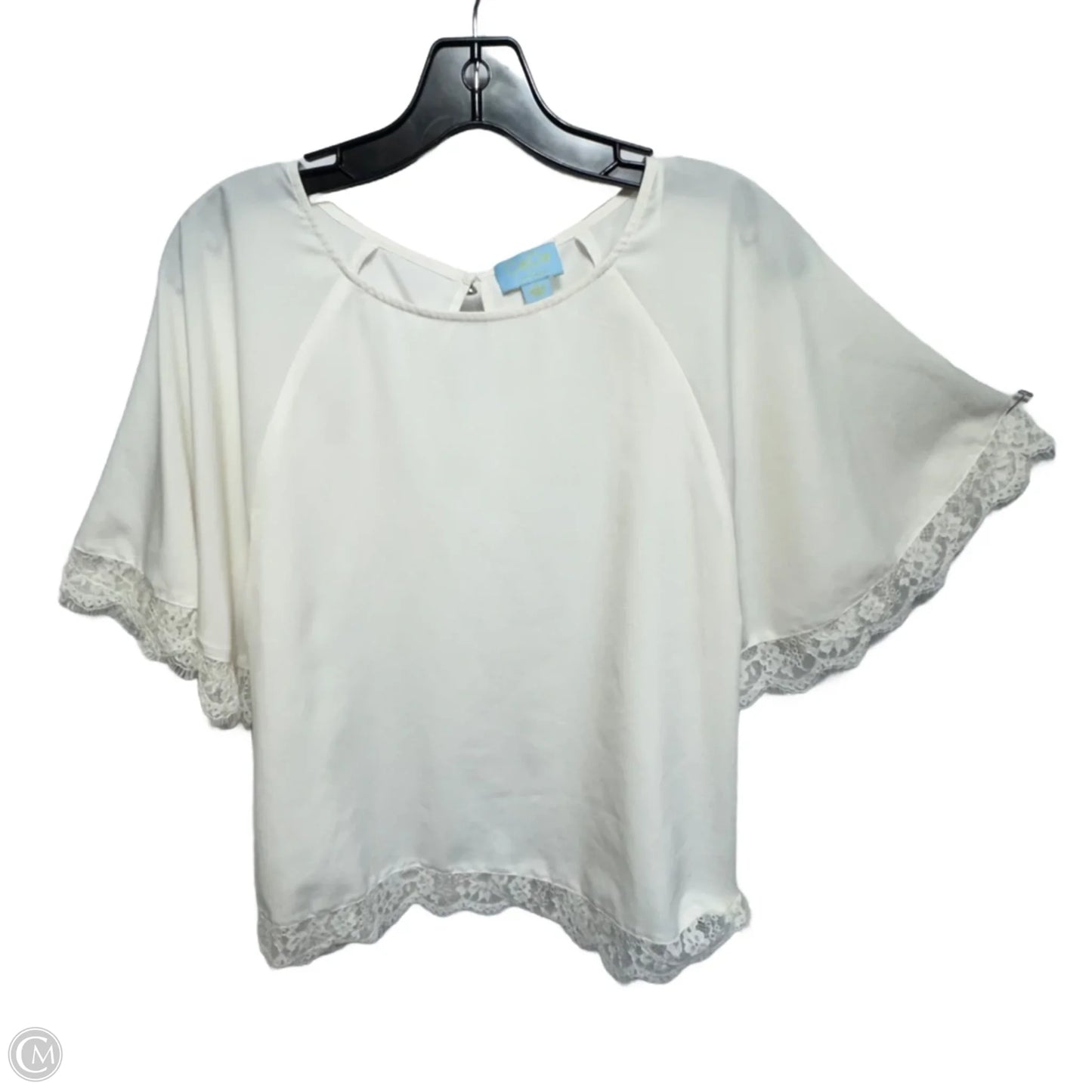 Top Short Sleeve By Cece In Cream, Size: S