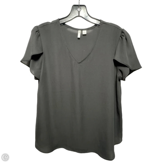 Top Short Sleeve By Cato In Black, Size: S