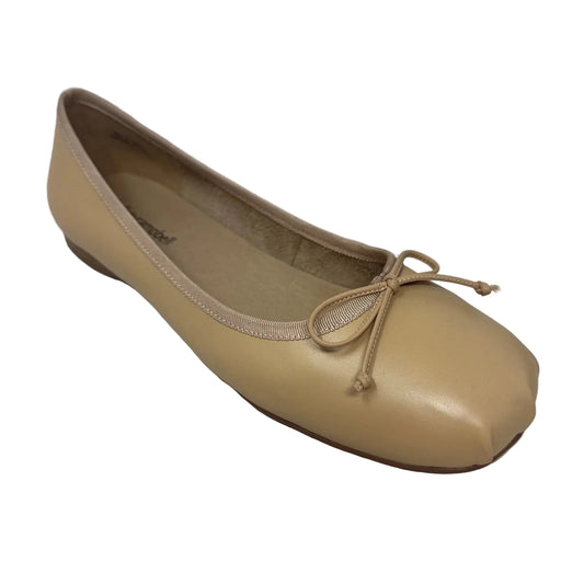 Tutu Ballet Flat Shoes By Jeffrey Campbell In Cream, Size: 10