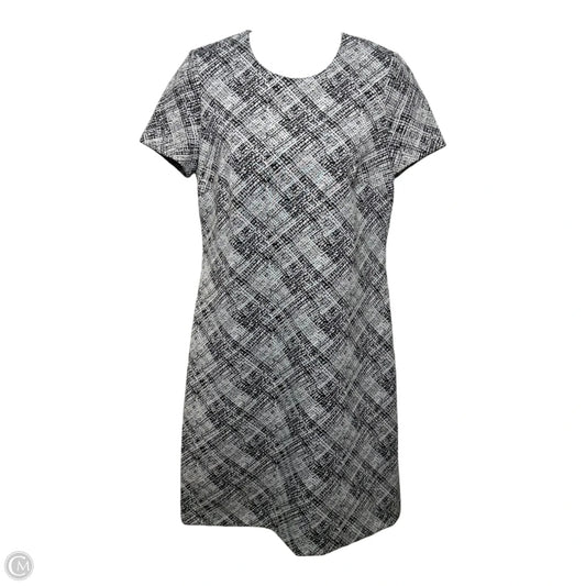 Dress Casual Short By Calvin Klein In Black & White, Size: 4