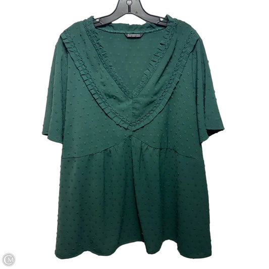 Top Short Sleeve By Bloomchic In Green, Size: 18