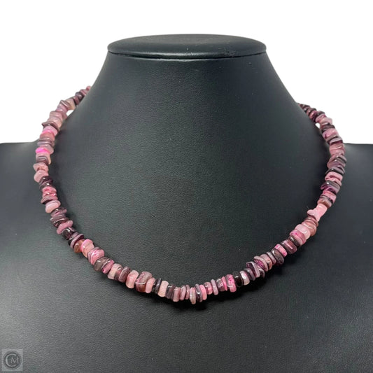 Rounded Stone Chip Necklace