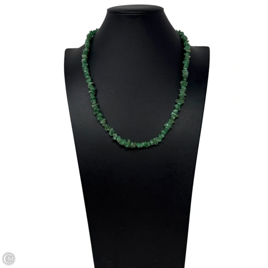 Aventurine Chip Necklace With Screw Clasp