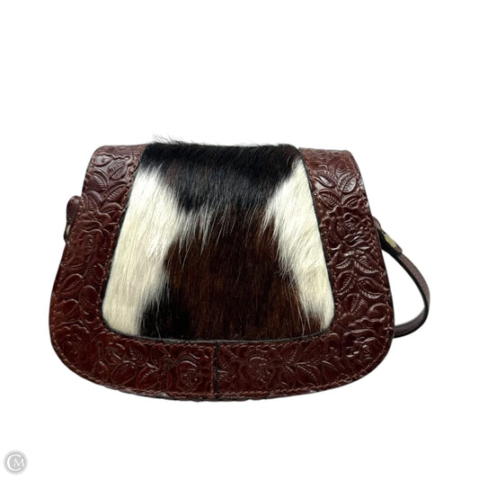 Finch Cowhide Crossbody Designer By Patricia Nash, Size: Small